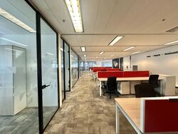 Gateway West (D7), Office #600645101